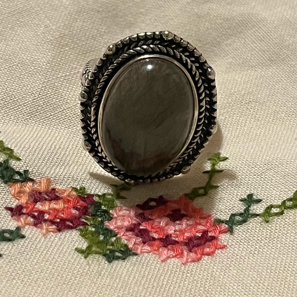Vintage Labradorite Silver ring size 8.5
